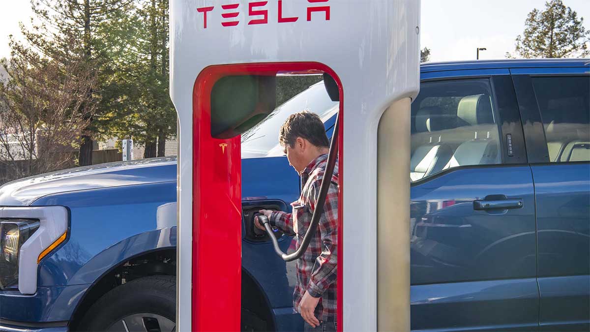 Vertragen NACS naar CCS-adapters het snelladen?